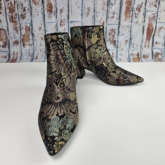 Women's Alex Marie Tionna Block Heel Brocade Floral Ankle Boots Size 7M WITH BOX - Picture 1 of 11